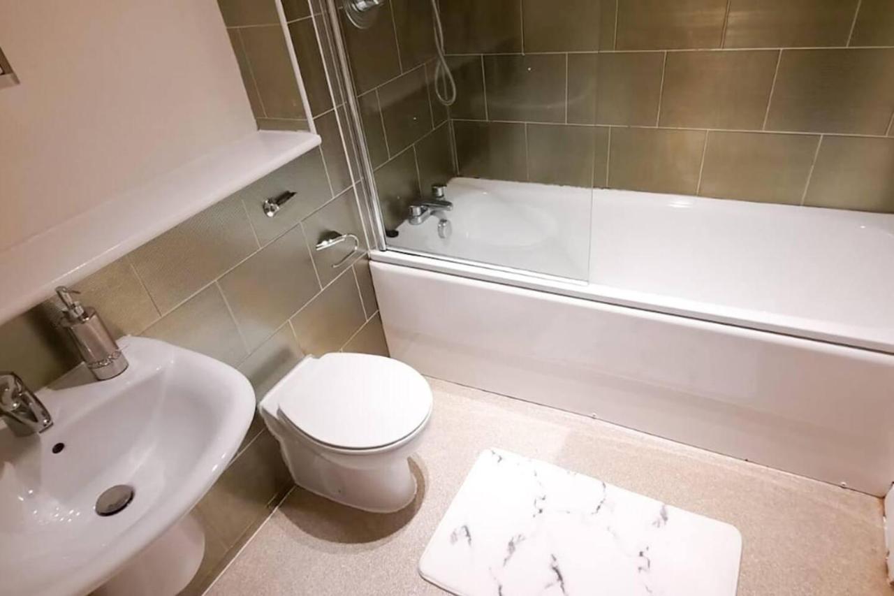2-Bed Apartment Near City Centre Манчестер Екстер'єр фото